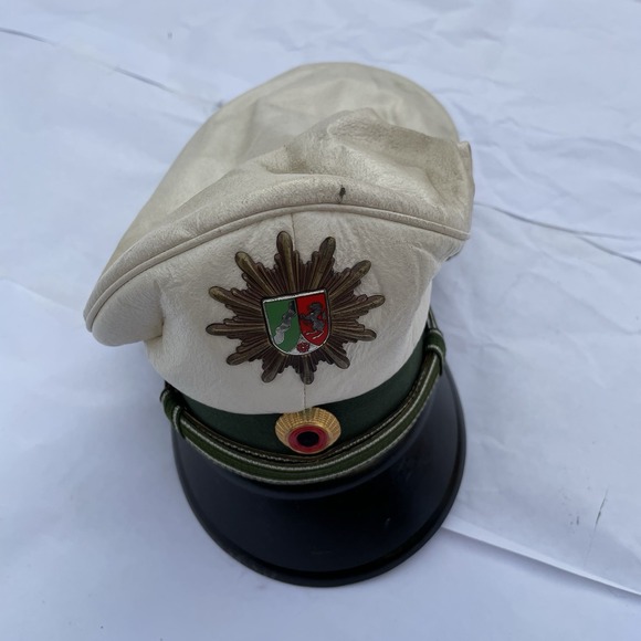 GERMAN WHITE POLICE POLIZEI VISOR HAT CAP W/ COCKADE & INSIGNIA SIZE 56